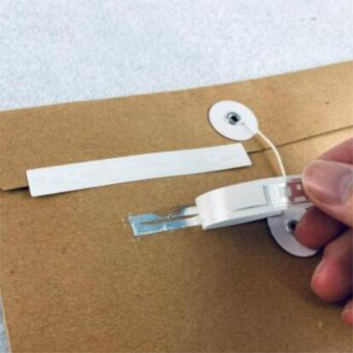 UY170194A UHF Anti Transfer Label for Confidential Document Security Use